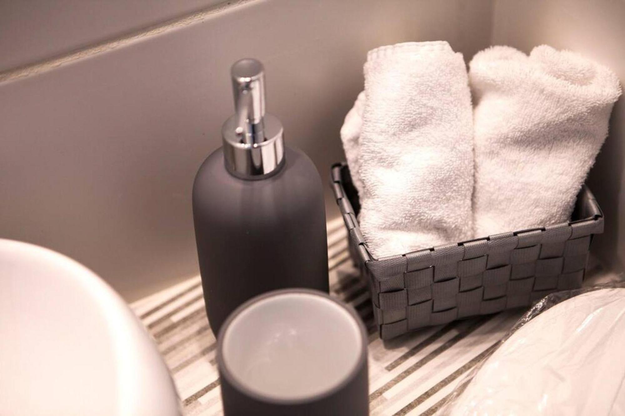 Exclusive New Modern Apartment At Syntagma Square アテネ エクステリア 写真
